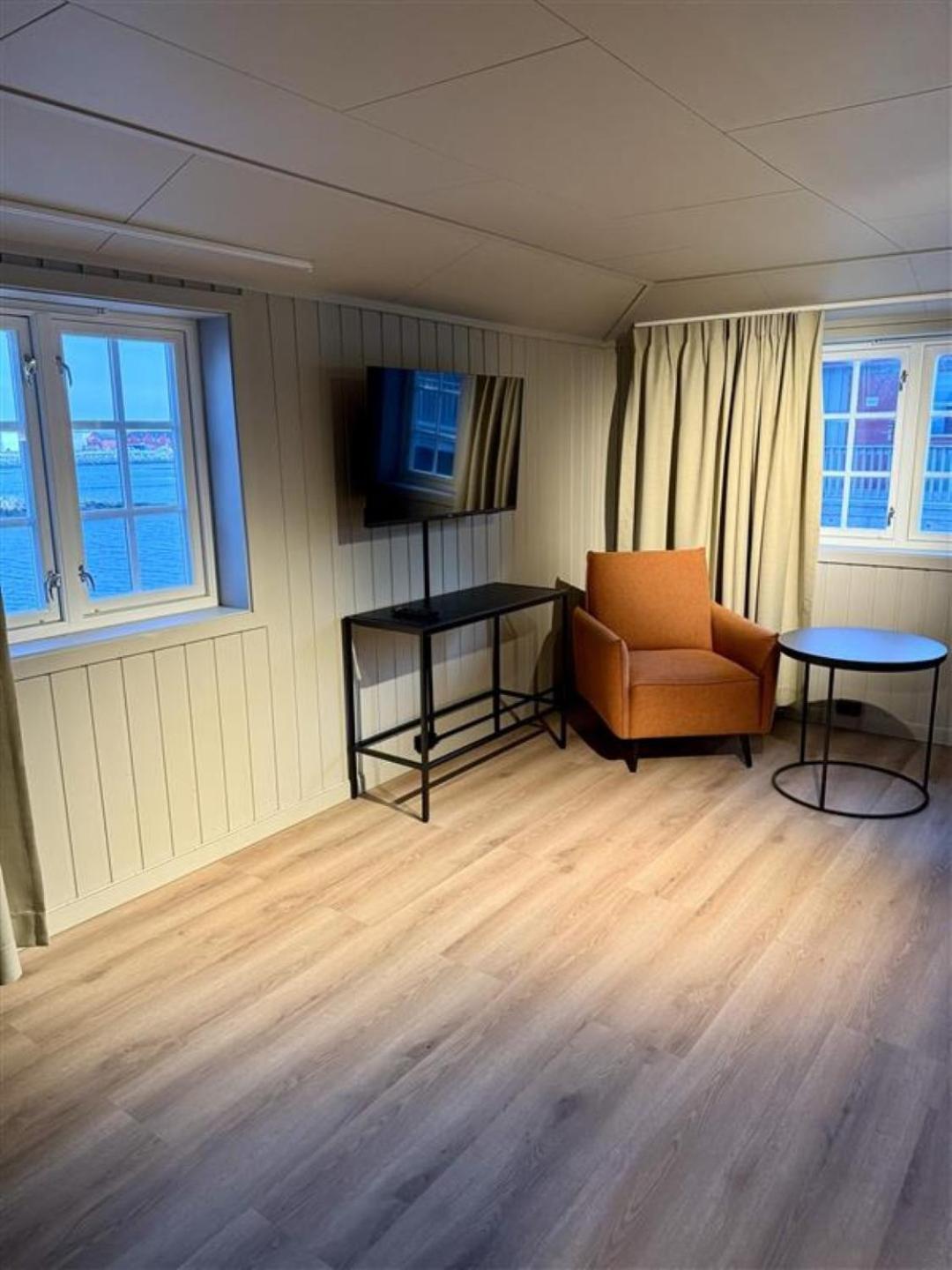Gronnbuene Rorbu Hotel Анденес Экстерьер фото