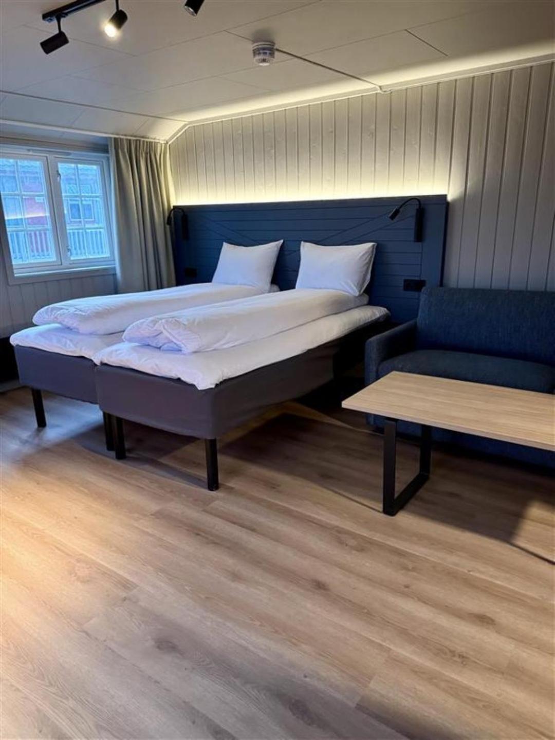 Gronnbuene Rorbu Hotel Анденес Экстерьер фото